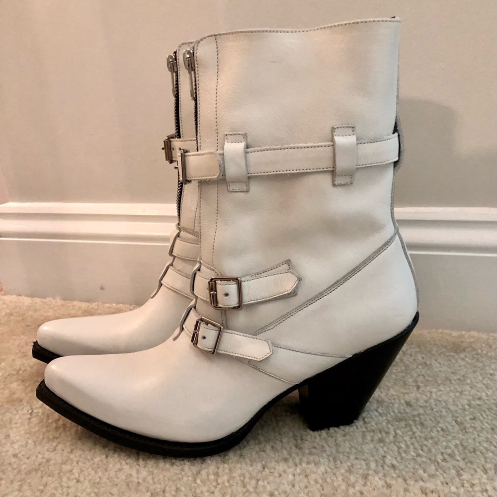 CELINE BERLIN BOOTS: White booties, Size 39